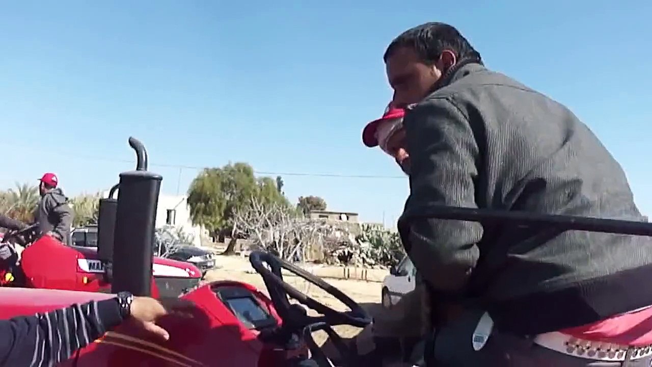 Mahindra tractor demo Tunisia / تونس التجريبي جرار ماهيندرا