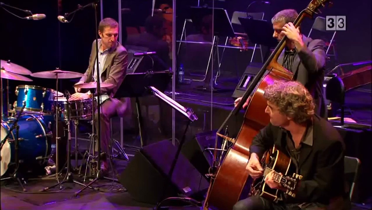 Andrea Motis & Joan Chamorro Grup - " Desafinado "