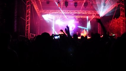 Yelle  -  Complètement fou