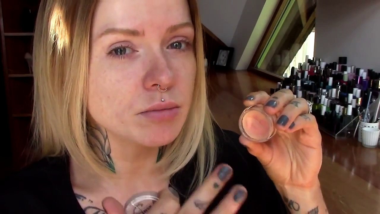 Tips & Tricks: Concealing Under-eye Darkness