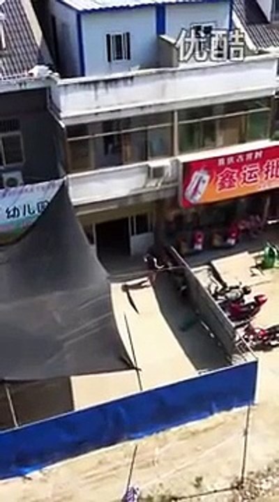 實拍幼兒園老師虐待兒童！