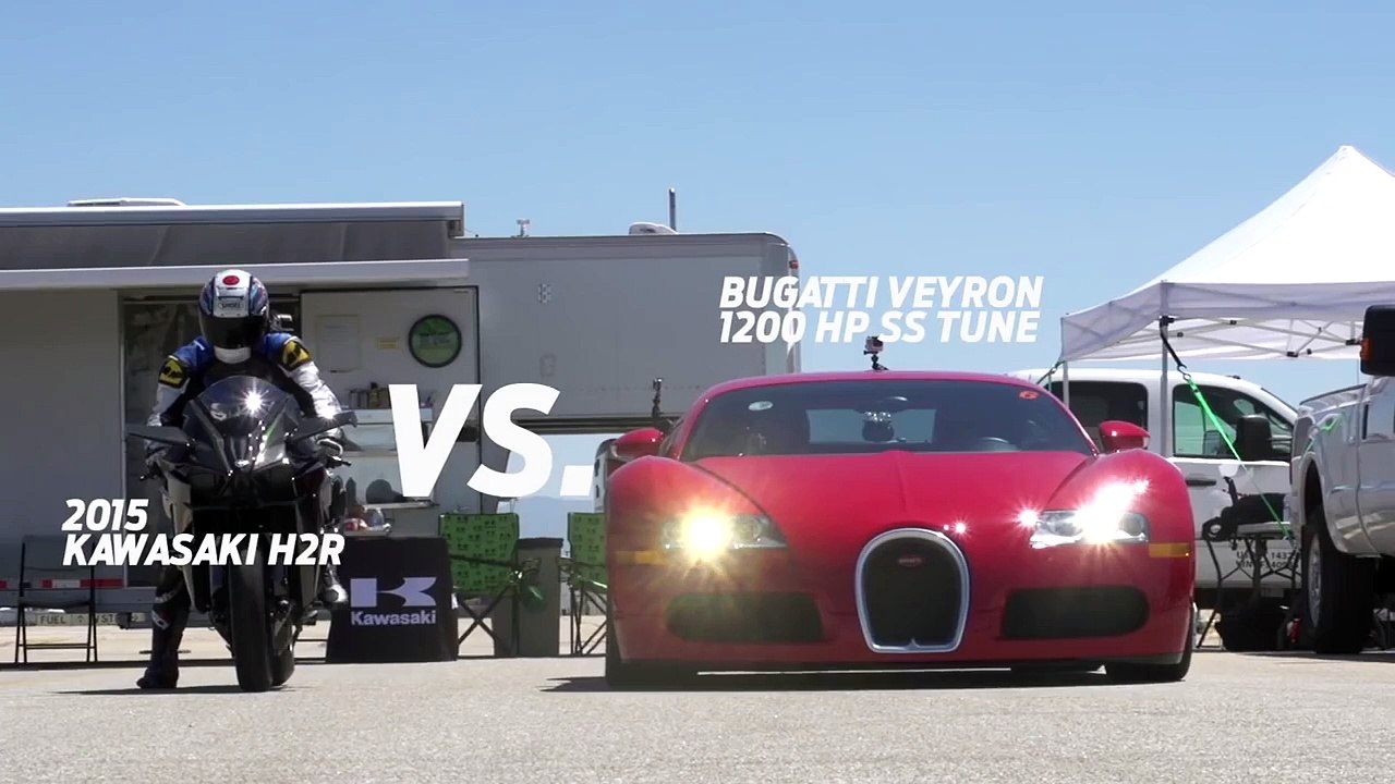 Kawasaki H2R vs Bugatti Veyron Supercar - 1-2 Mile Airstrip Race_HD