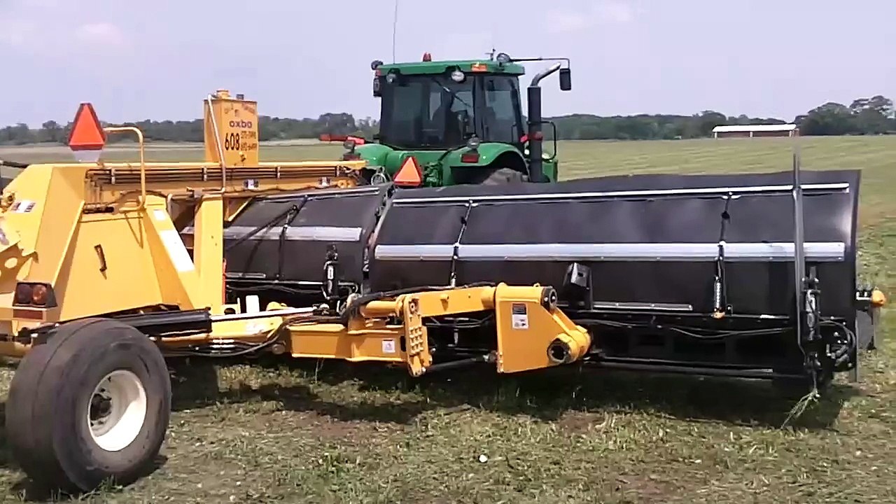 Chopping hay