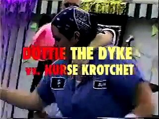 WILD WOMEN WRESTLING