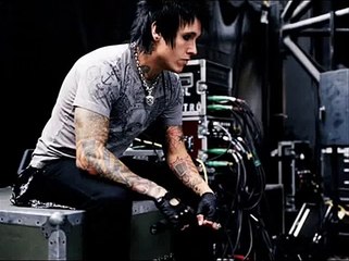 papa roach- hollywood whore with lyrics