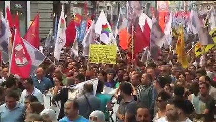 Turkey blocks Twitter to stop images of Suruc bomb attack being broadcasted - BBC News