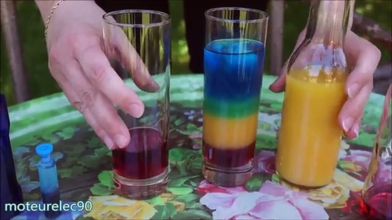 Faire un cocktail à étages sans alcool