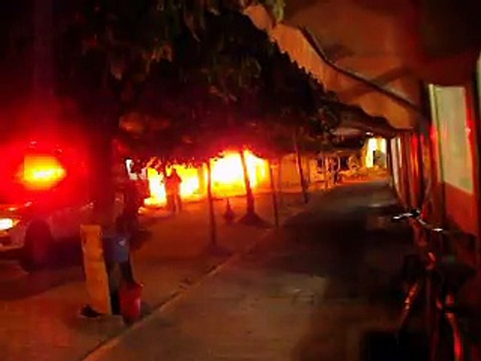 Tahtakale Alışveriş Merkezi kül oldu