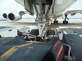 Boeing B747 Pushback with Towbarless Tractor