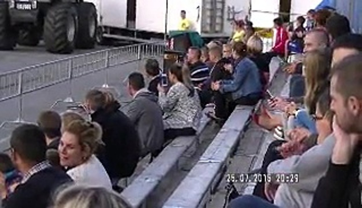 01240 les cascadeurs