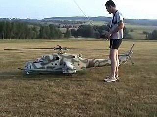 Maior helicóptero de controle remoto do mundo Mi-24