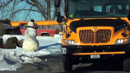 Funny Scary Snowman Prank