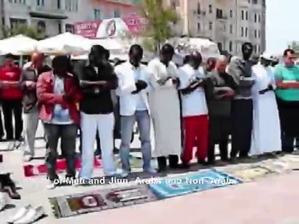 Maula Ya Salli Wa Sallim - Original with English Subtitles
