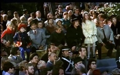 A FANTÁSTICA FÁBRICA DE CHOCOLATE (1971) - Trailer