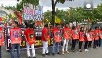 Hundreds of French Kurds stage demonstration in Paris