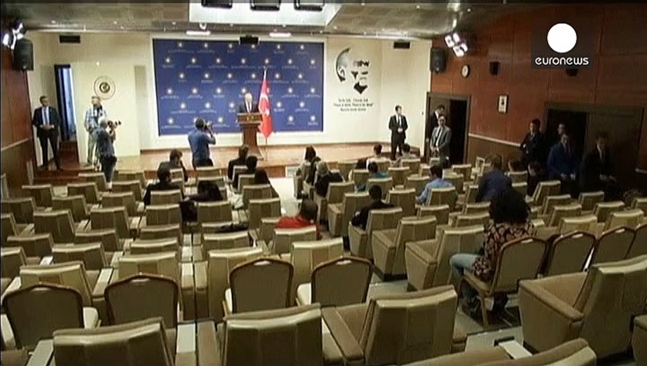ترکیه: باید در سوریه منطقه حائل و پرواز ممنوع ایجاد شود