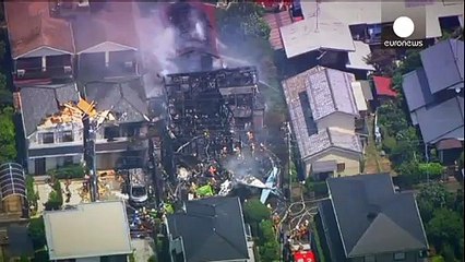 Japan: Flugzeug stürzt in Wohngebiet