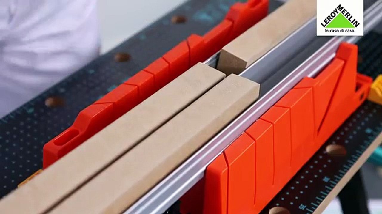 Come posare ante scorrevoli per realizzare una cabina armadio - Leroy Merlin