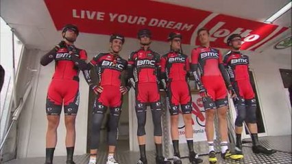 Départ du Tour de Wallonie à Wanze sous la pluie mais avec un public enthousiaste