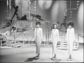 THE SUPREMES - When The Lovelight Starts Shining Through His Eyes/Run Run Run, Baby Love/Where Did Our Love Go (1964)