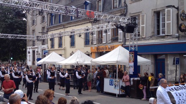 L'ambiance est plus celtique que rock sous l'arche du ceïli