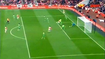 Ozil Big Chance  Arsenal 0 - 0 Wolfsburg Emirates Cup 26.07.2015