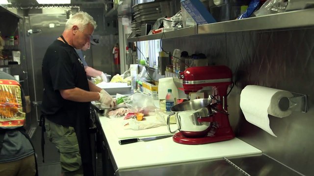 The 1989 World Tour Behind the Scenes - The Catering