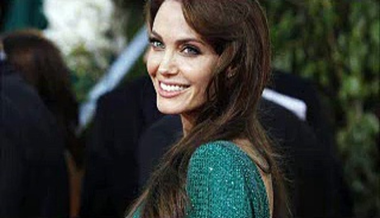 Actress, Angelina Jolie, Removes Both Her Breasts