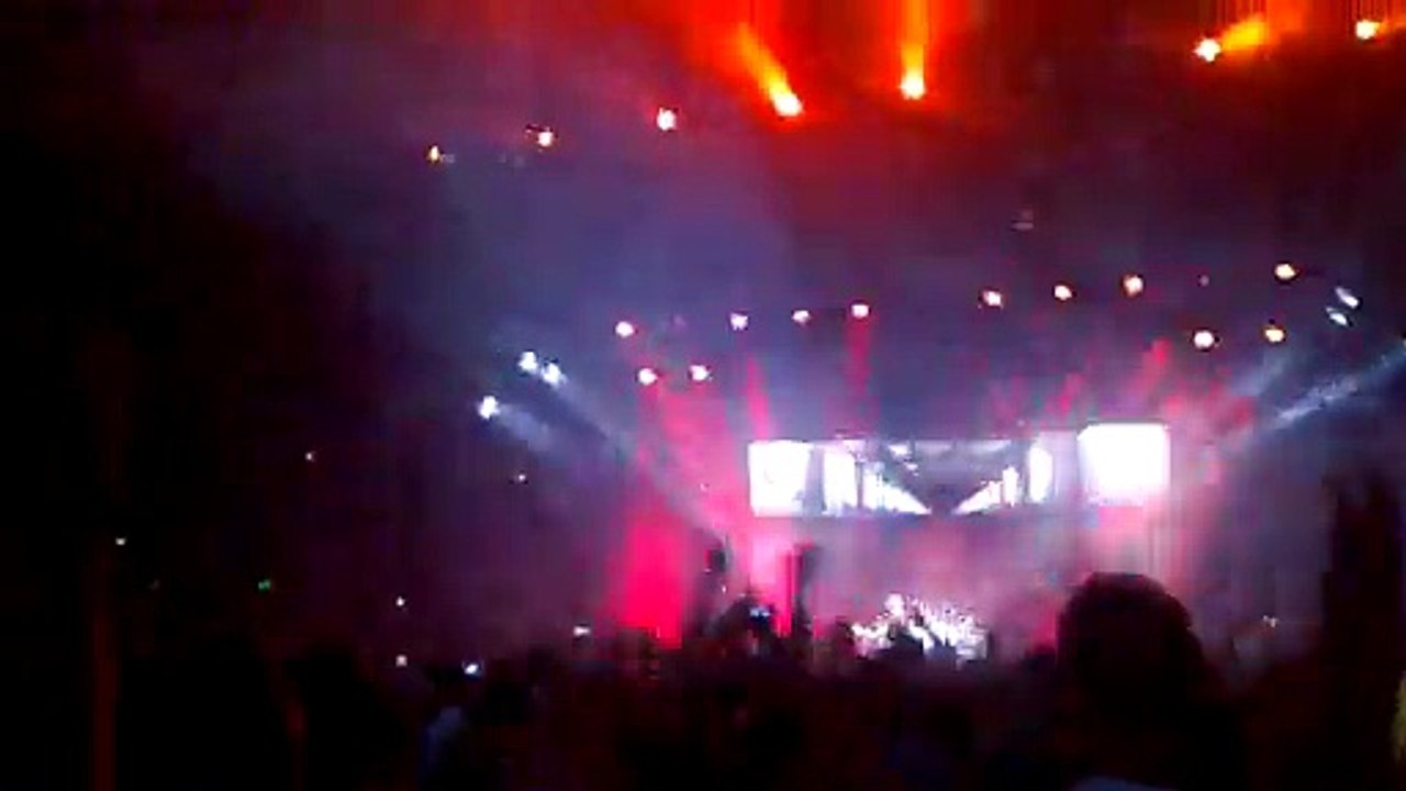 En Apesanteur Calogero Nimes 24 juillet 2015