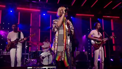 Sia - Little Black Sandals (Live at SxSW)