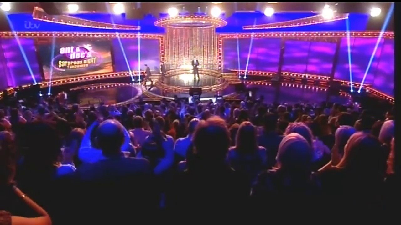 "Rick Astley" Singing Never Gonna Give You Up With The Audience Saturday Night Takeaway 2014