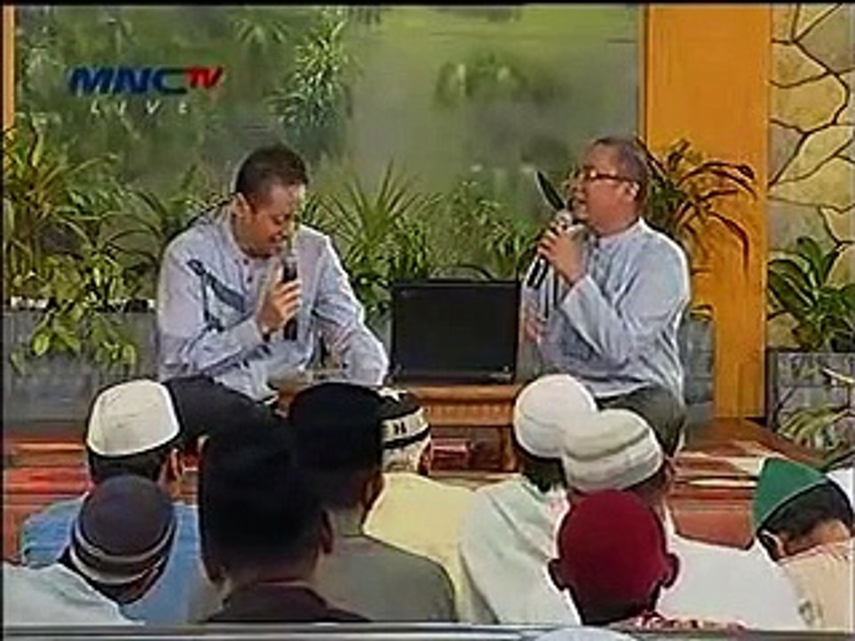 Ust Dhanu dan Bayu Oktara - Sakit Liver dan sesak nafas  - Bengkel Hati MNCTV -  30 mei 2011.flv