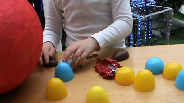 Giant Mickey Mouse Huge surprise egg unboxing toys enorme huevo Kinder Surprise juguetes