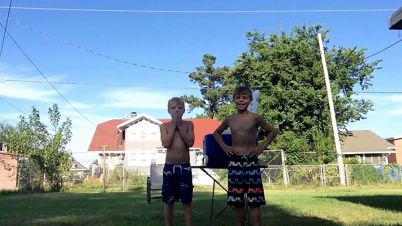 Ice bucket challenge!!!! (VERY VERY funny fail!) video Dailymotion