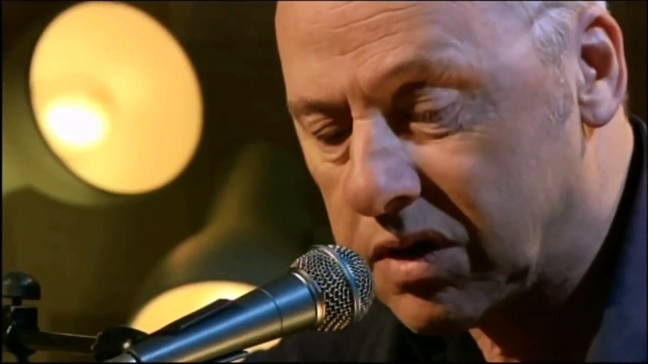 Mark Knopfler plays snippets of some of his songs