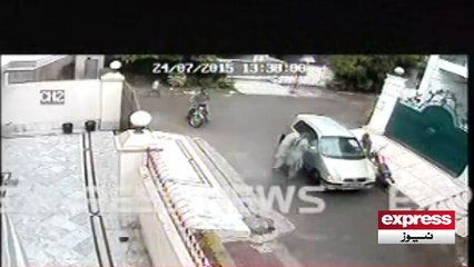 لاہور میں ڈاکوؤں کی دن دھاڑے لوٹ مار