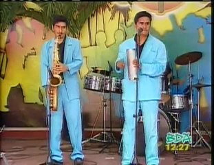 Los Karkiks - El Juego Del Taca Taca