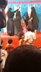 برقعوں میں زبردست ڈانس،، دیکھیے