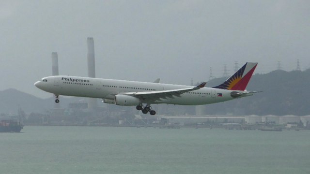 Hong Kong Airport Plane Spotting. Airbus A330 Landings, Different Airlines