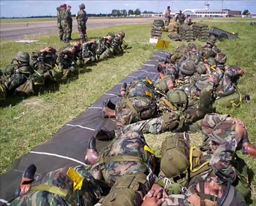 paracaidismo militar del RIParac 14