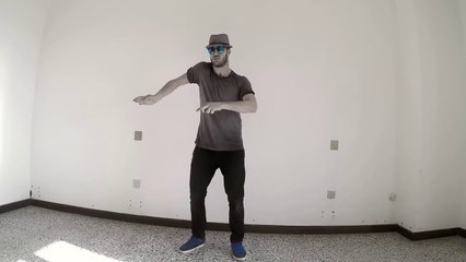 "The Robot" : Le squelette de ce gars est probablement en métal