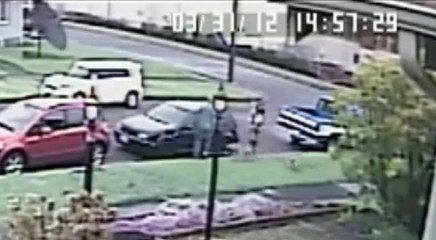 pit bull attack man and his wife , hero man stabbed the pit bulls for good