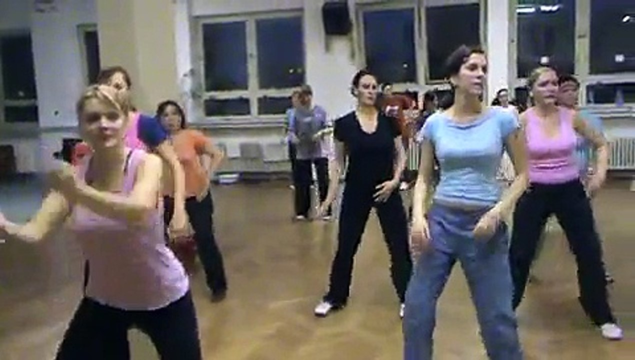 Zumba® s Agi - Mohombi  - Bumpy Ride