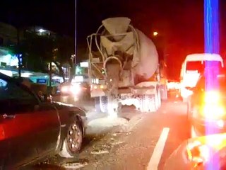 Hormigoneras acabando con las calles de Santo Domingo