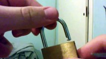 Como abrir candado sin llave [HD]