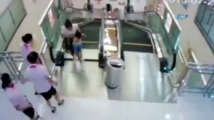 Çin’de yürüyen merdiven faciası !