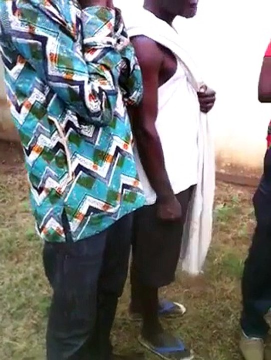 Largué par sa copine, il saute dans un puits pour se suicider