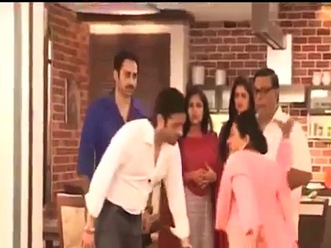 Mrs. Bhalla Slaps Raman - Episode Promo - Yeh Hai Mohabbatein -HD Videos