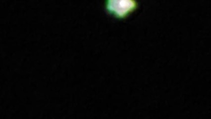 Green/Red flashing light in night sky