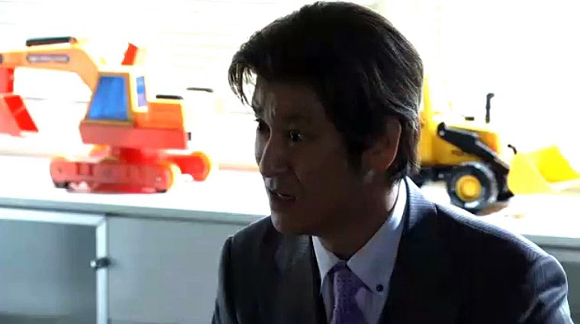 モグラに育てられた男 動画 Dailymotion